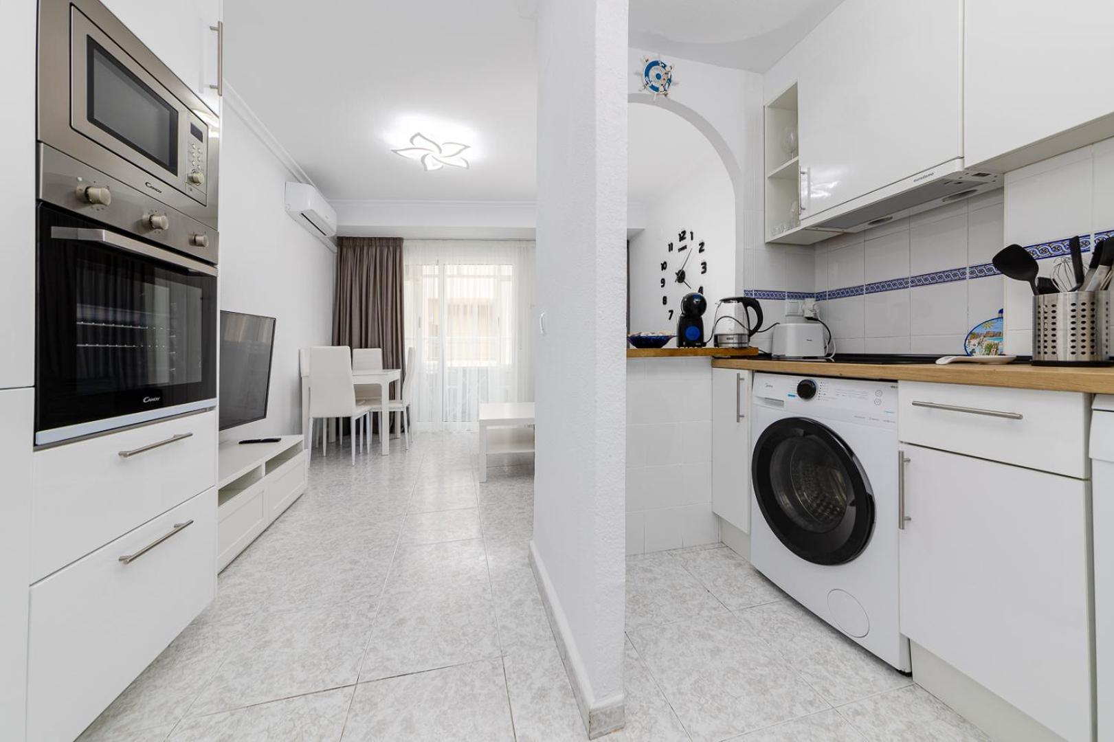 Calle Concordia 86, Two Bedroom Apartment, Up To 6 Guests, Near Del Cura Beach,Supermarket Mercadona And Central Bus Station ตอร์เรเวียคา ภายนอก รูปภาพ