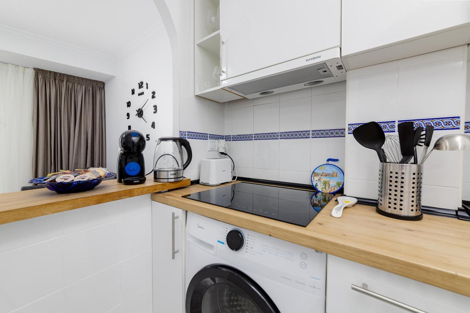 Calle Concordia 86, Two Bedroom Apartment, Up To 6 Guests, Near Del Cura Beach,Supermarket Mercadona And Central Bus Station ตอร์เรเวียคา ภายนอก รูปภาพ